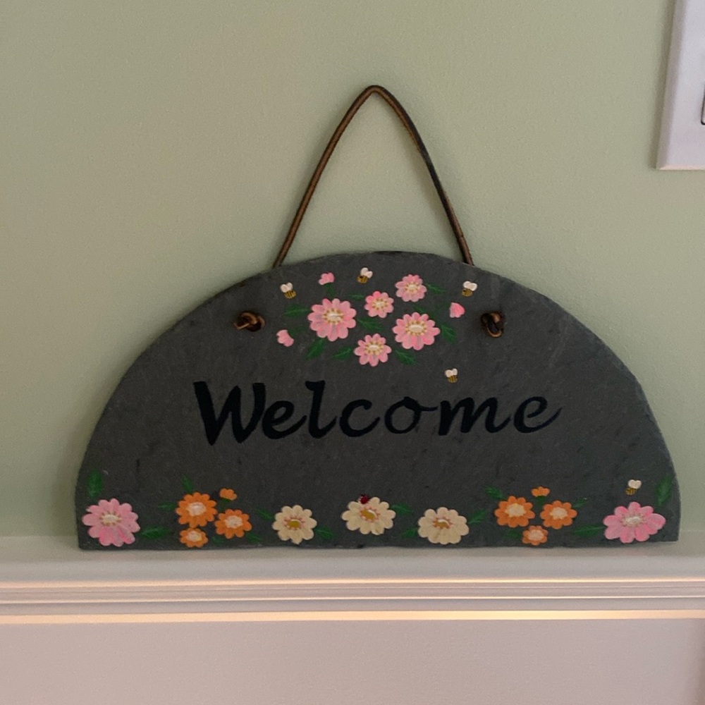 Welcome slate sign